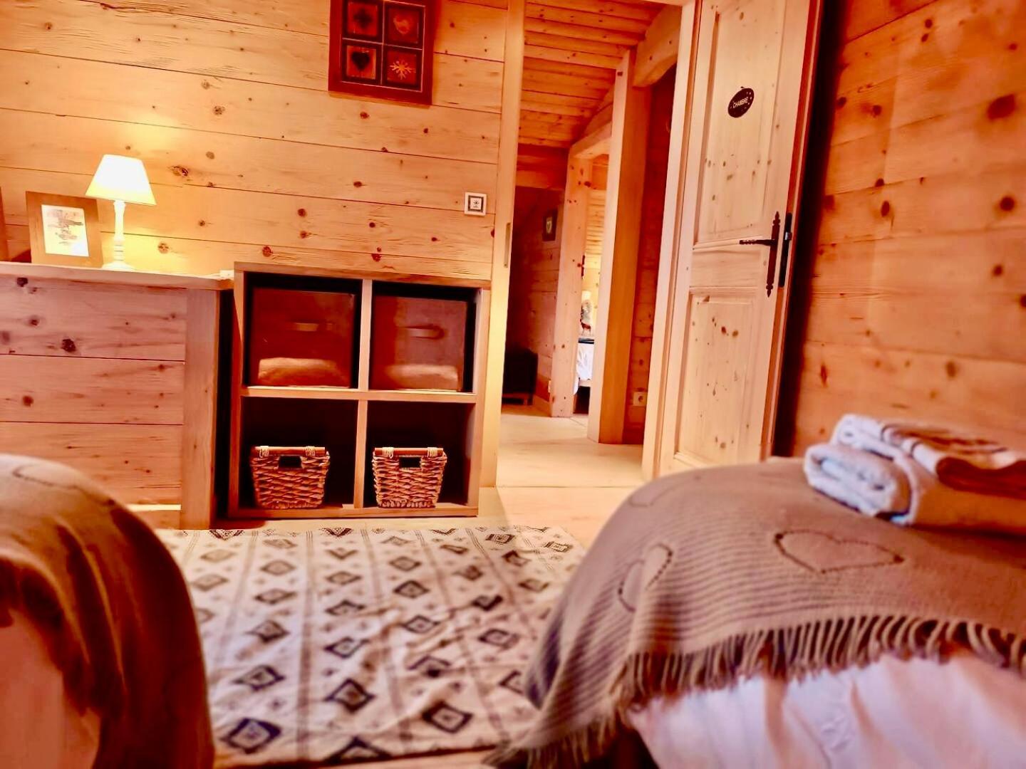 Charming Family Chalet For 8 People, With Private Hot Tub Les Clefs 외부 사진