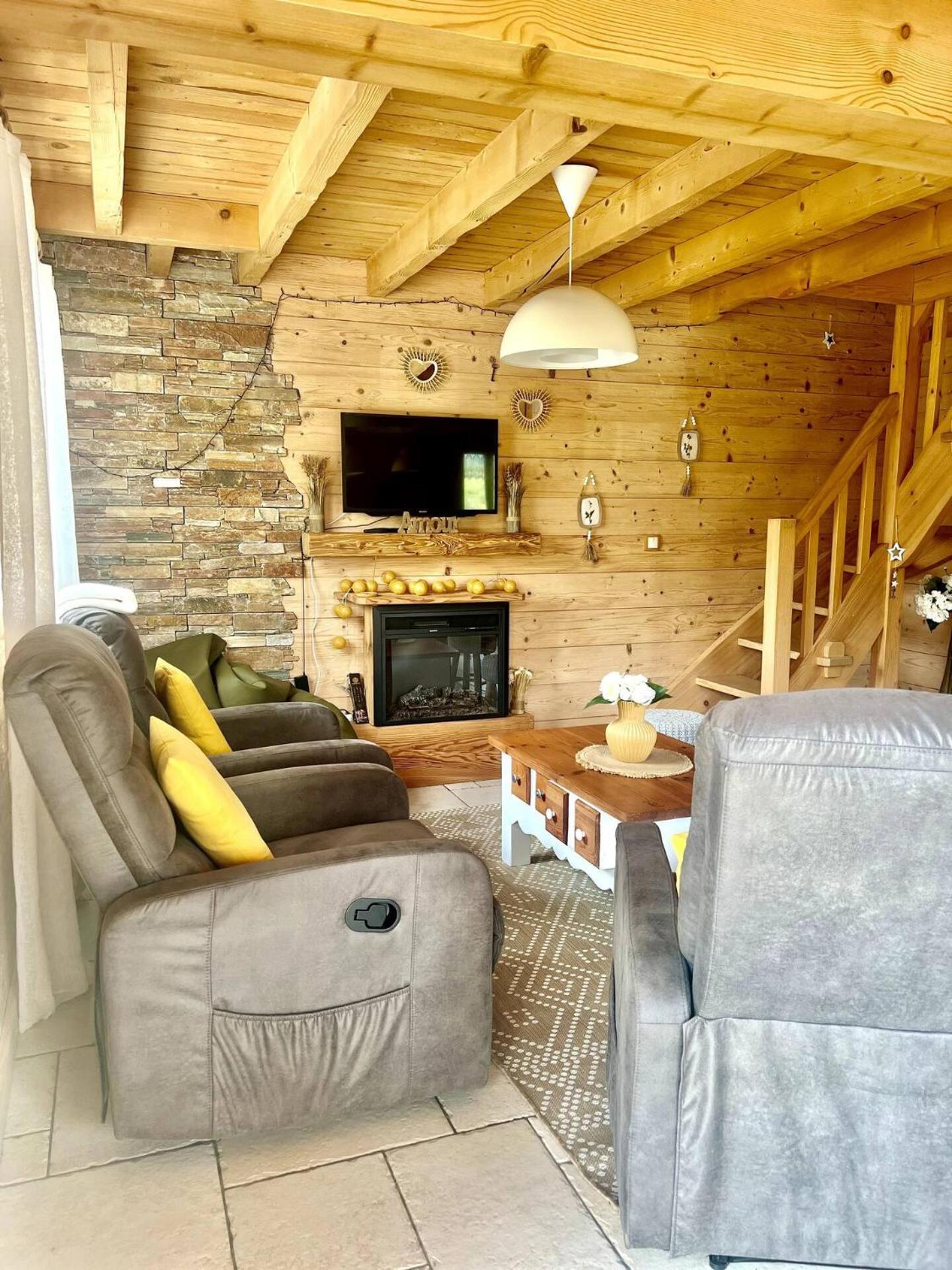 Charming Family Chalet For 8 People, With Private Hot Tub Les Clefs 외부 사진