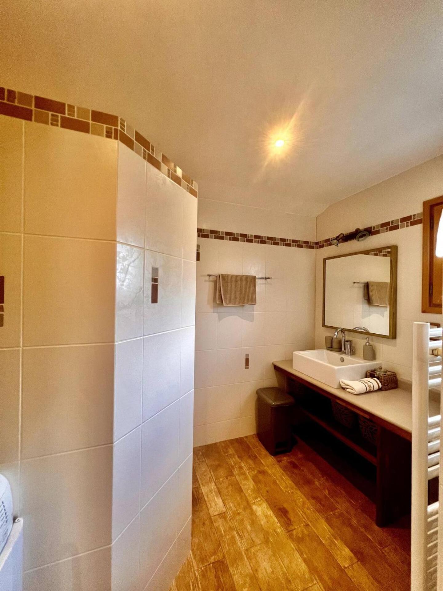 Charming Family Chalet For 8 People, With Private Hot Tub Les Clefs 외부 사진