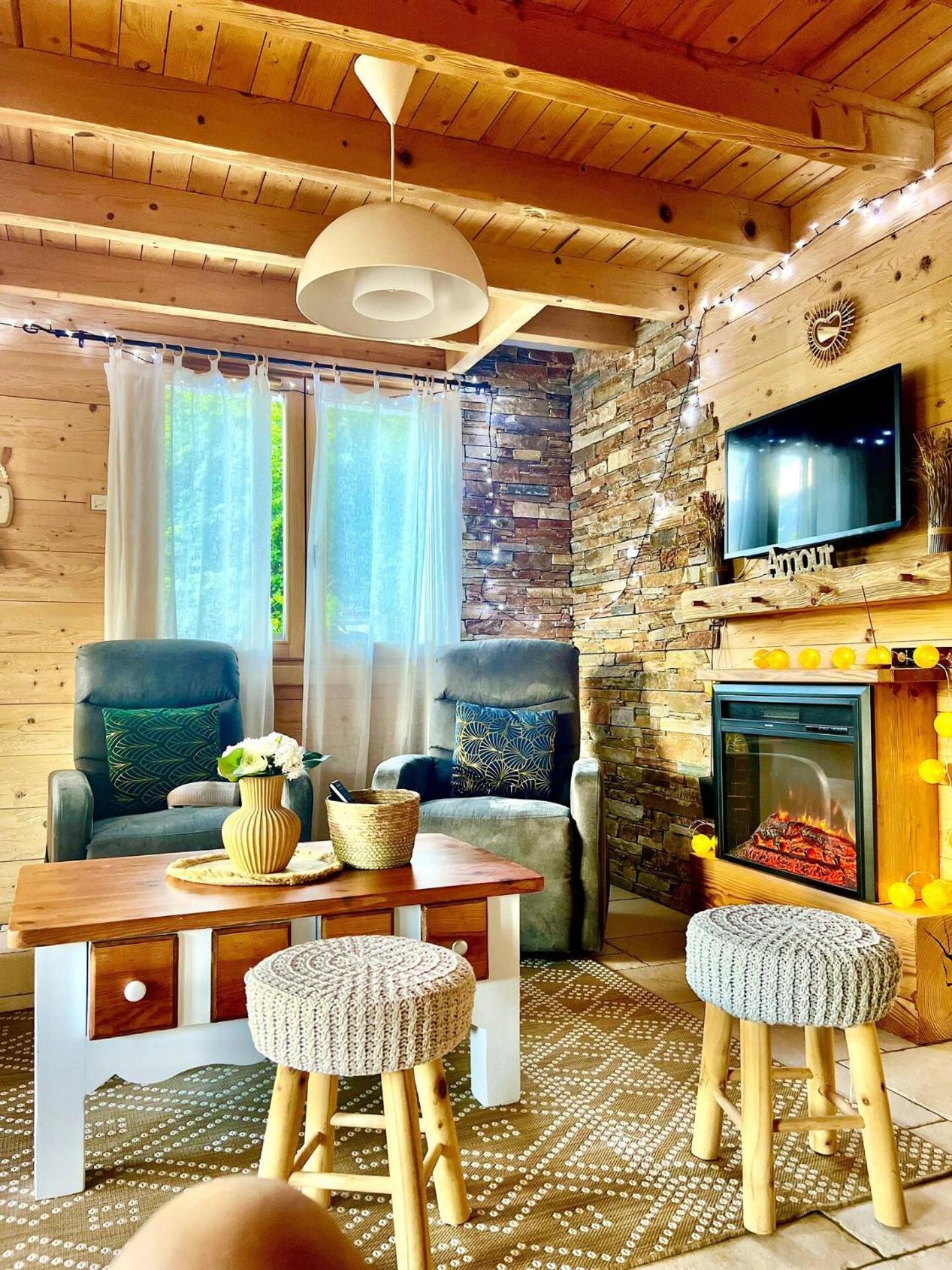 Charming Family Chalet For 8 People, With Private Hot Tub Les Clefs 외부 사진