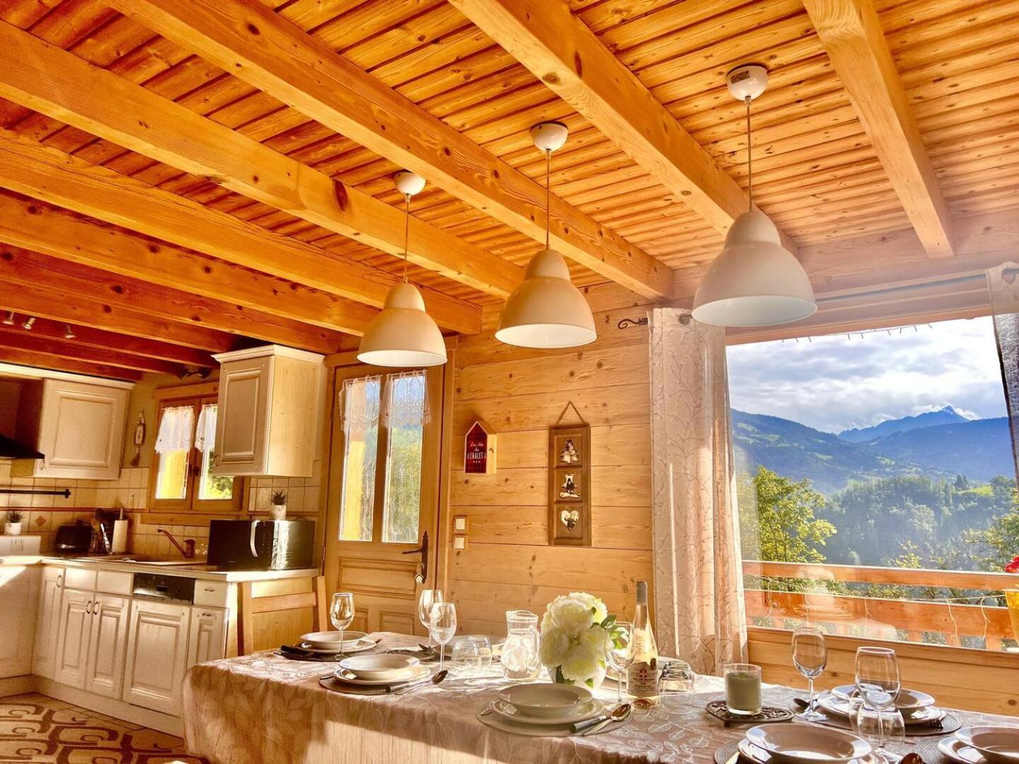 Charming Family Chalet For 8 People, With Private Hot Tub Les Clefs 외부 사진