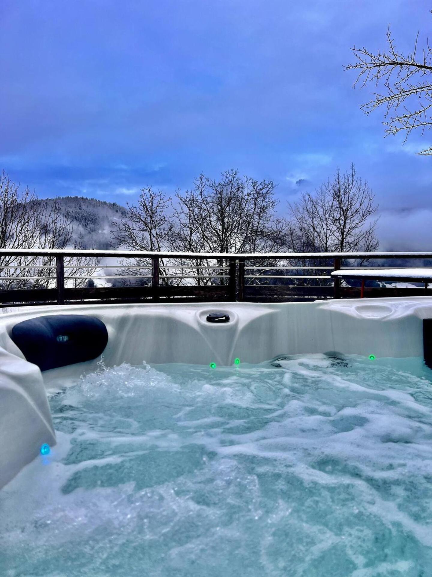 Charming Family Chalet For 8 People, With Private Hot Tub Les Clefs 외부 사진